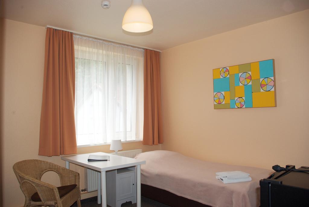 Apartmentpension Am Krongut Potsdam Rum bild